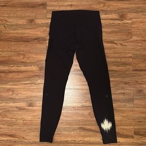 Lululemon Team Canada Wunder Train High Rise (NWOT)